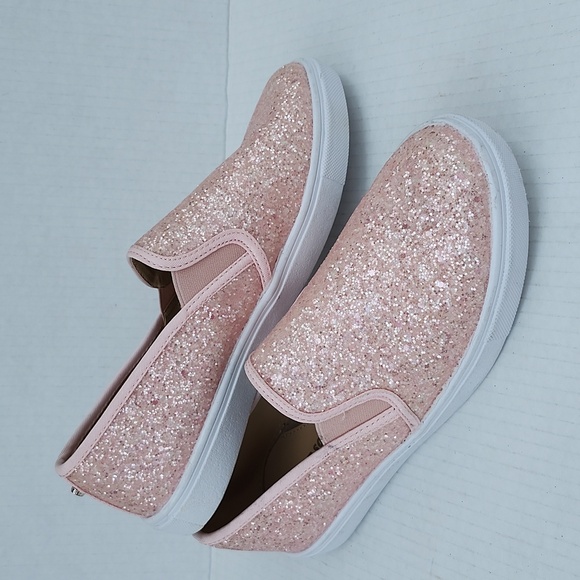 Feversole Shoes - NWOT FEVERSOLE SLIP-ON GLITTER SNEAKERS